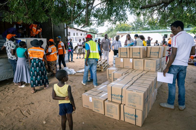 Paketi UNICEF-ove nujne pomoči v Mozambiku.