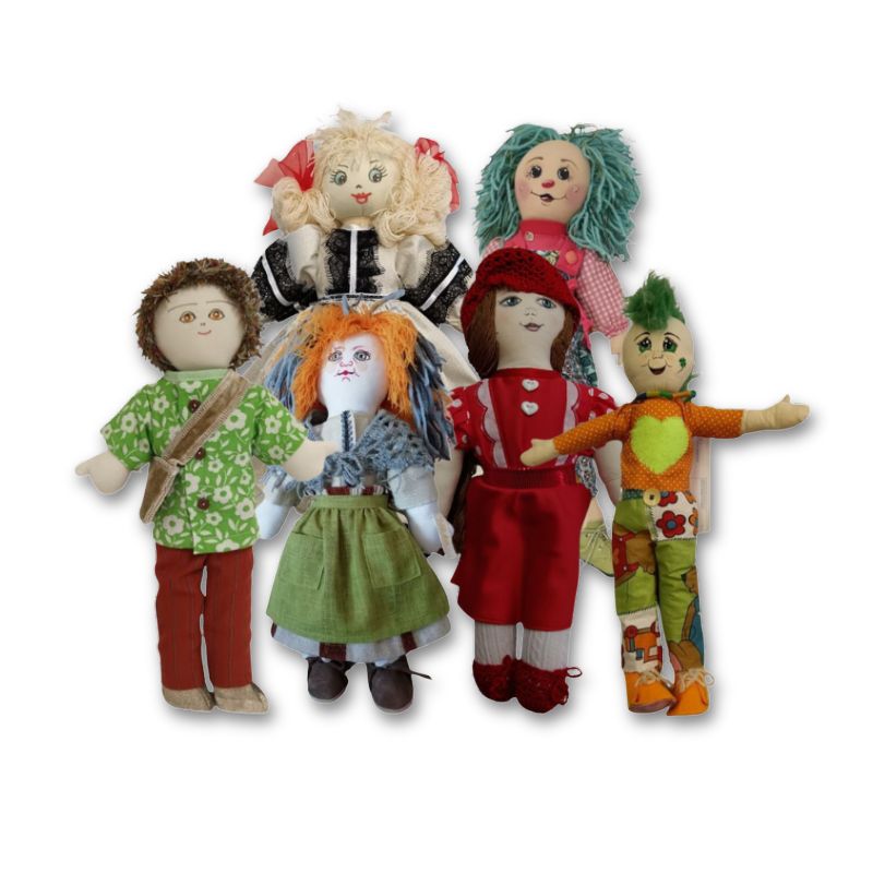 Izbor 20 punčk in fantkov iz cunj