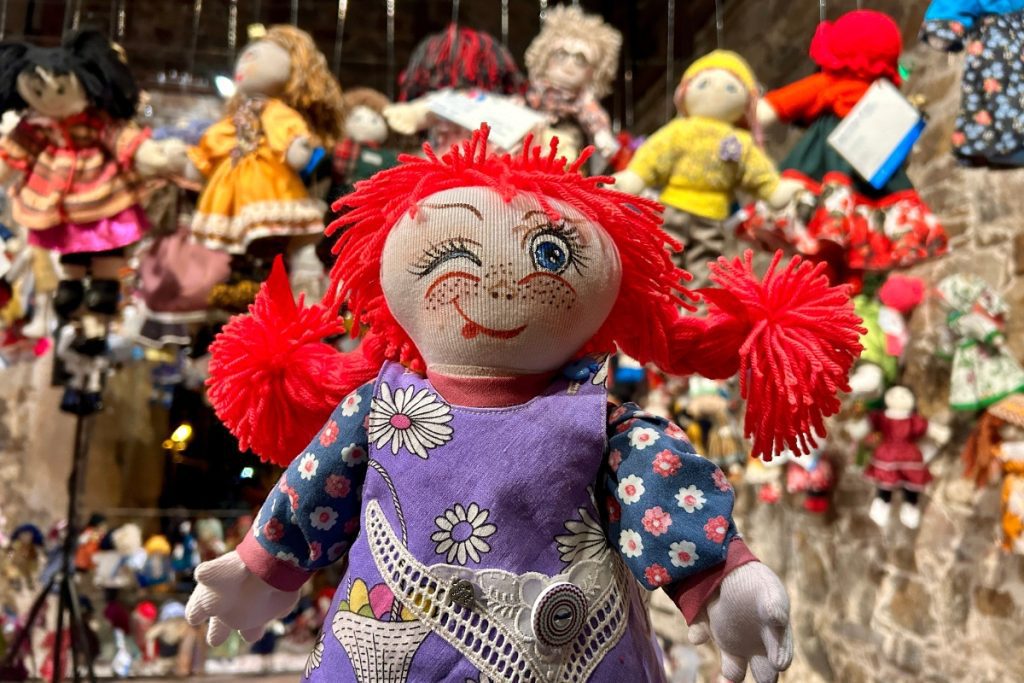 Otvoritev razstave UNICEF-ovih Punčk iz cunj